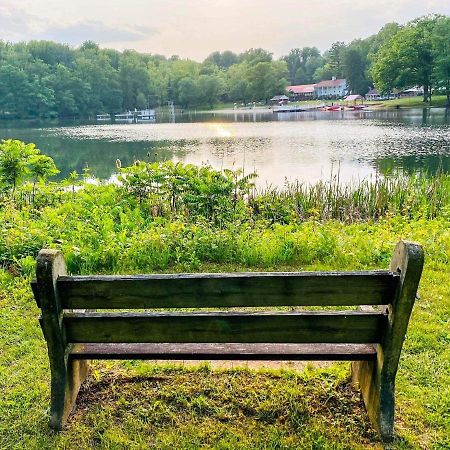 Modern Cabin With Hot Tub Grill Lake Beach Wineries Hiking Fishing And Hershey Park Family And Pet Friendly Superhosts On Ab&B Mount Gretna Extérieur photo