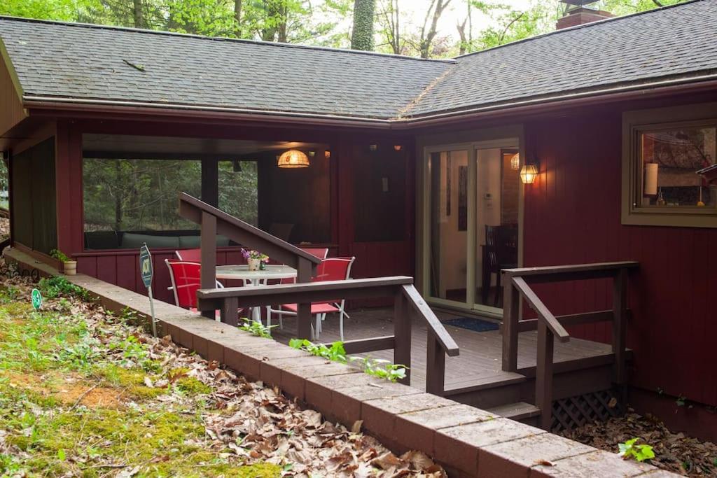 Modern Cabin With Hot Tub Grill Lake Beach Wineries Hiking Fishing And Hershey Park Family And Pet Friendly Superhosts On Ab&B Mount Gretna Extérieur photo