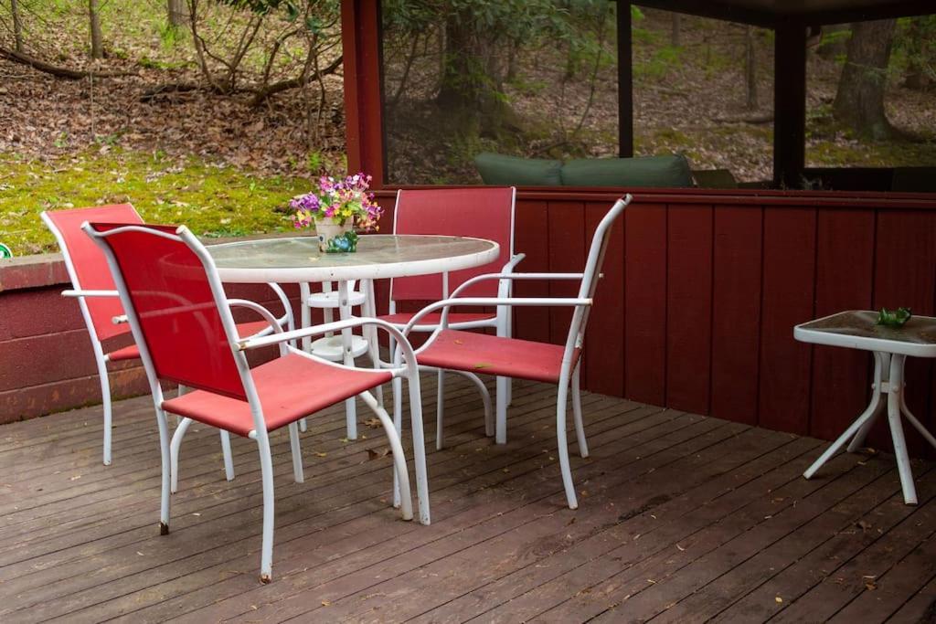 Modern Cabin With Hot Tub Grill Lake Beach Wineries Hiking Fishing And Hershey Park Family And Pet Friendly Superhosts On Ab&B Mount Gretna Extérieur photo